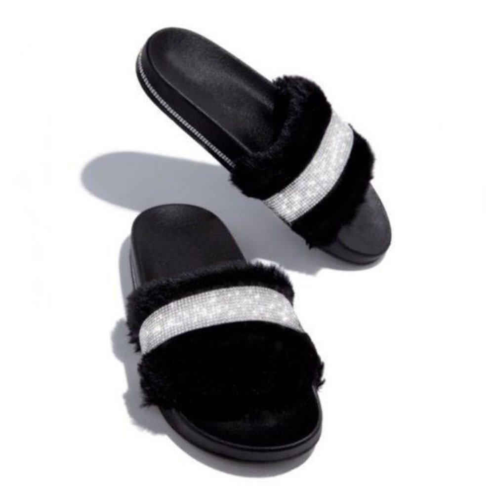 !! NEW !! Faux Fur Embellished Slides in Black - Picture 2 of 5